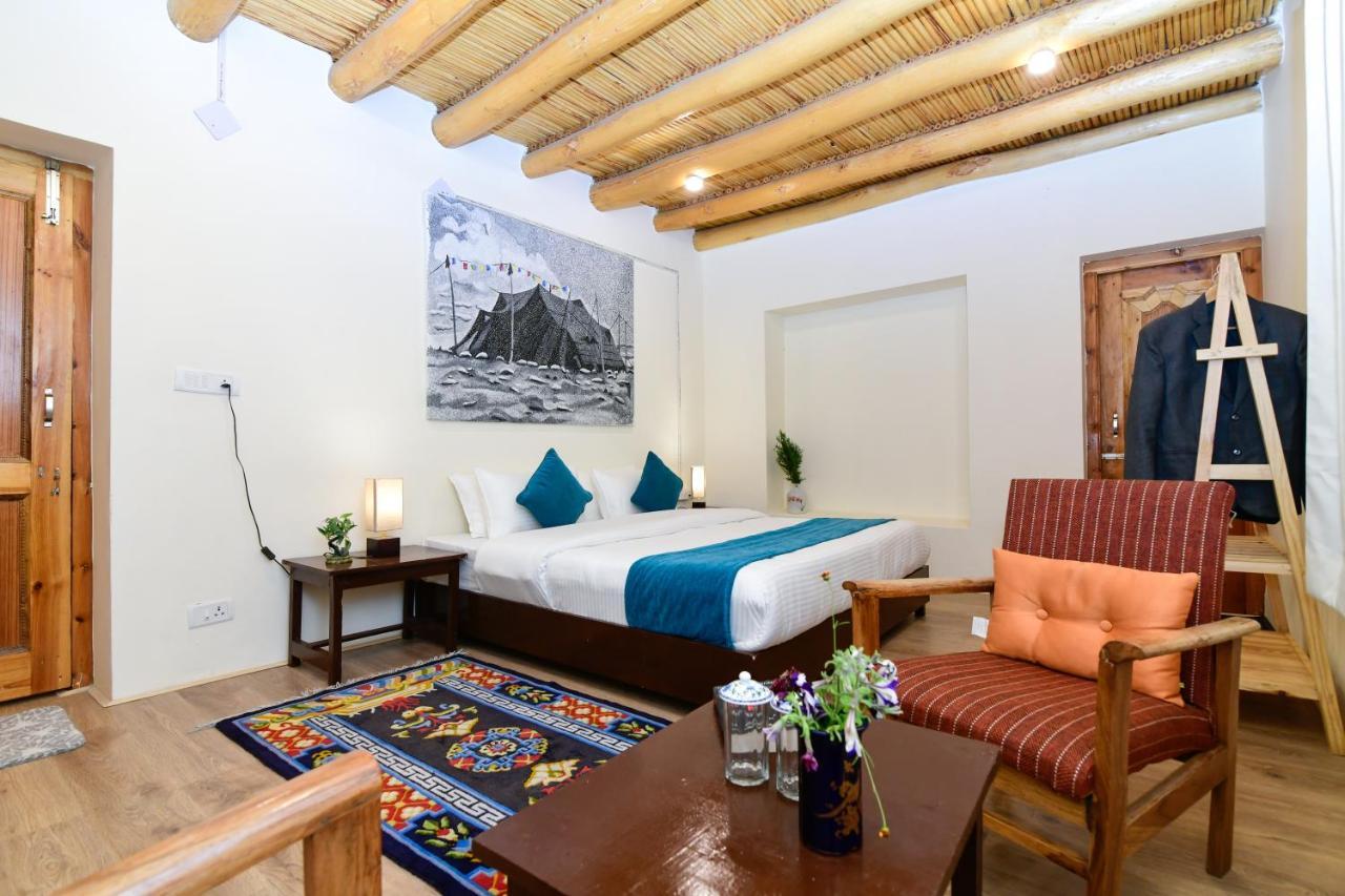 Raybo Hostel Лех Екстер'єр фото